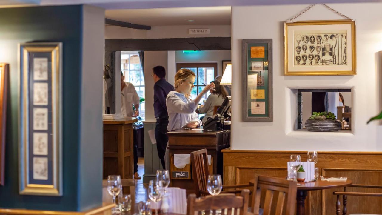 The Bell - Brunning And Price Hotell Alderminster Exteriör bild