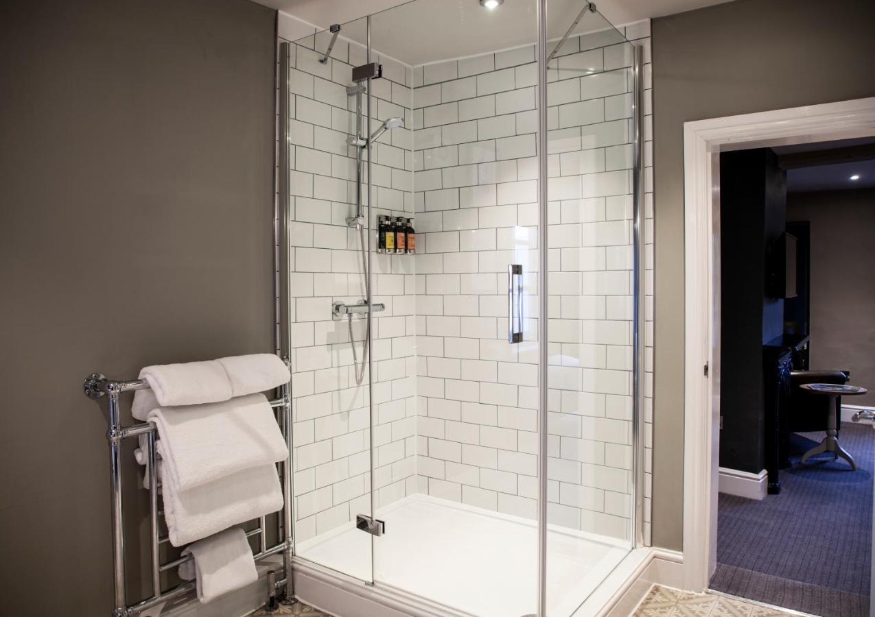 The Bell - Brunning And Price Hotell Alderminster Exteriör bild