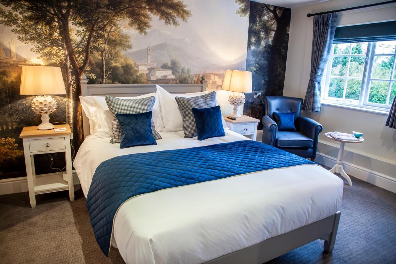 The Bell - Brunning And Price Hotell Alderminster Exteriör bild