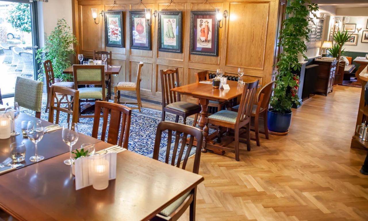 The Bell - Brunning And Price Hotell Alderminster Exteriör bild